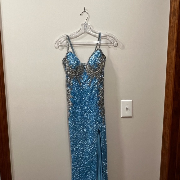 Jovani 36512 Prom Gown - Prom Dress - Picture 5 of 14